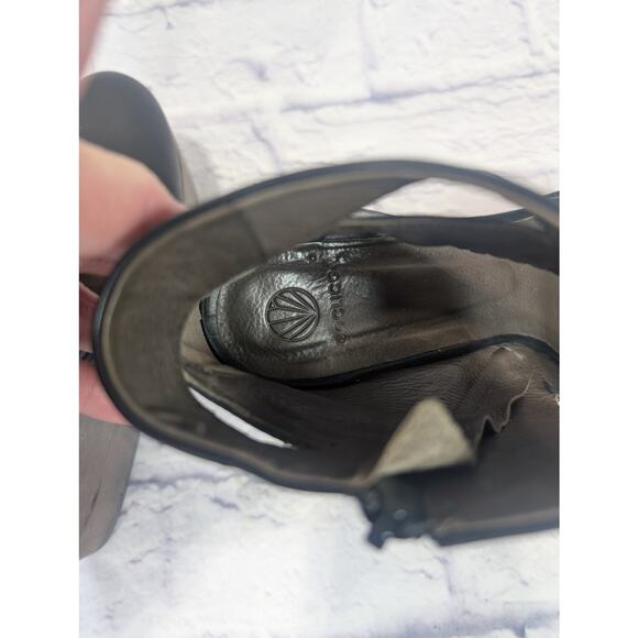 Coclico black modern platform wedge on wood heel sz 38/7-7.5 $350 - Picture 4 of 9